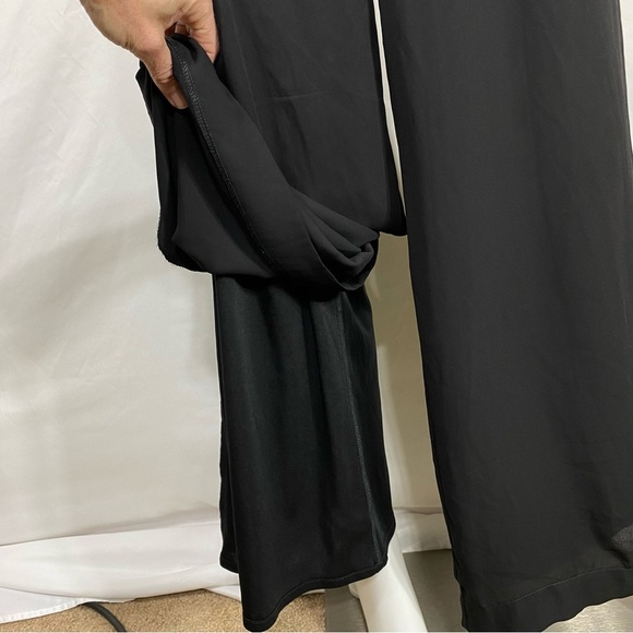 Reina Diaz Deep V-Neck Bishop Sleeve Black Pantsuit Jumpsuit - Picture 7 of 10